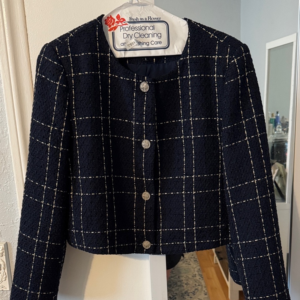 Chic Navy Checkered Women's Blazer